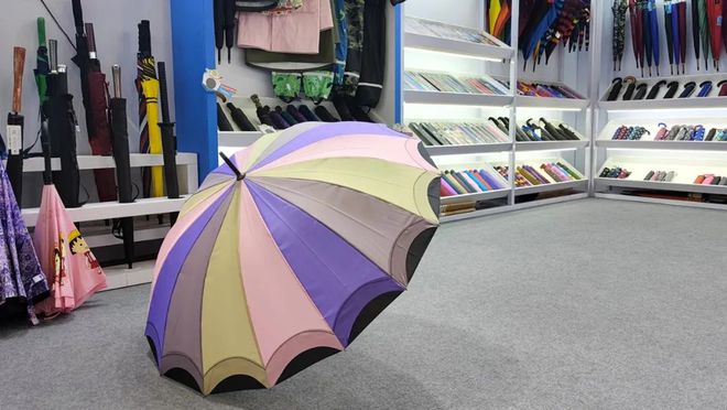 廣交會現場直擊 優安納傘業爆款產品引領市場新風尚